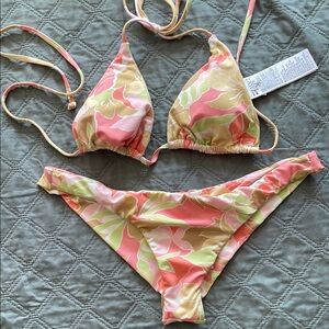 New Billbong Floral Bikini Set